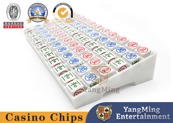 購入 66pcs カジノゲームアクセサリー アクリルABS プラスチック彫刻 バカラ デューポーカーテーブルゲームビーズ オンライン製造