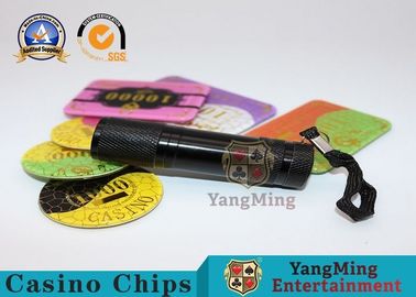 購入 365 - 395nm LEDの紫色のすみれ色ライトがアルミニウム材料にブラシをかけた紫外線懐中電燈をポーカー用のチップ オンライン製造